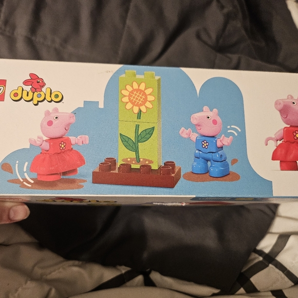LEGO Duplo Peppa Pig Garden Adventure Set - Picture 4 of 7